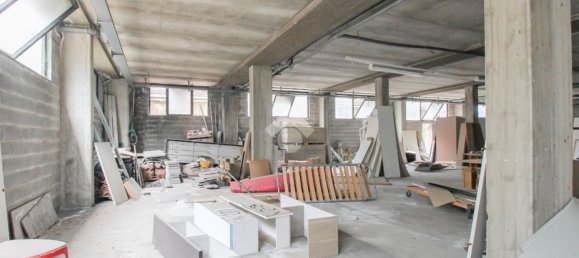 Lagerhaus in Coccaglio, Italy 1240m², Nr. 359660 3