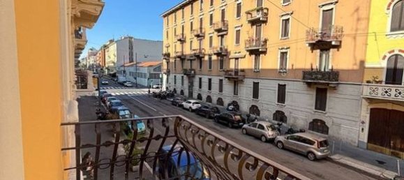 4 bedrooms Apartment in Milan, Italy No. 332154 8