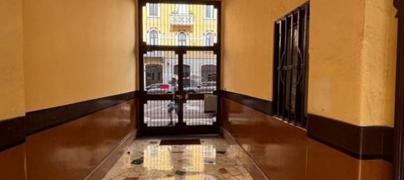 4 bedrooms Apartment in Milan, Italy No. 332154 3