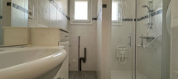 2 bedrooms House in Lons-le-Saunier, France No. 50986 8