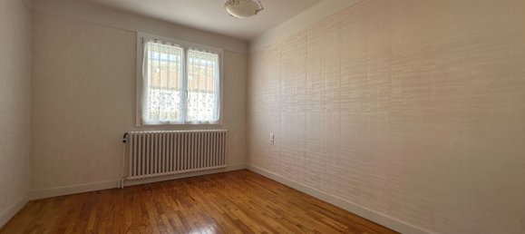 2 bedrooms House in Lons-le-Saunier, France No. 50986 9