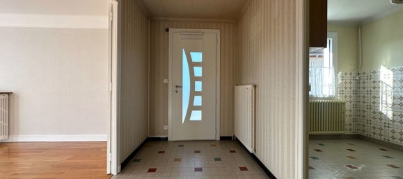 2 bedrooms House in Lons-le-Saunier, France No. 50986 4