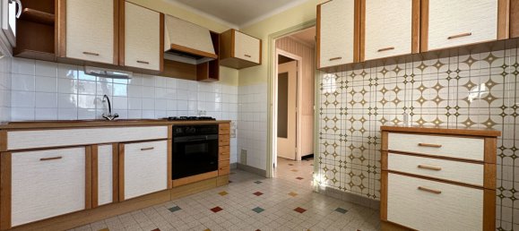 2 bedrooms House in Lons-le-Saunier, France No. 50986 5