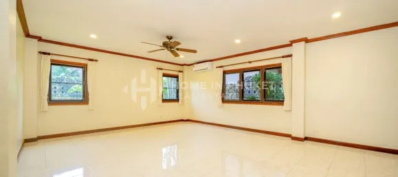 3 bedrooms House in Kamala, Thailand No. 60909 11