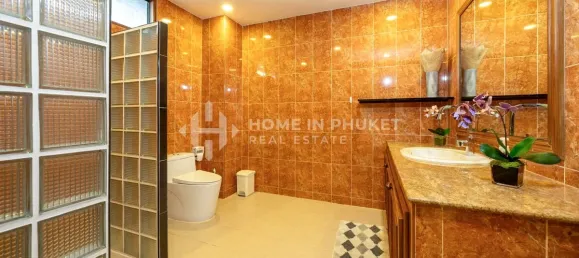 3 bedrooms House in Kamala, Thailand No. 60909 13