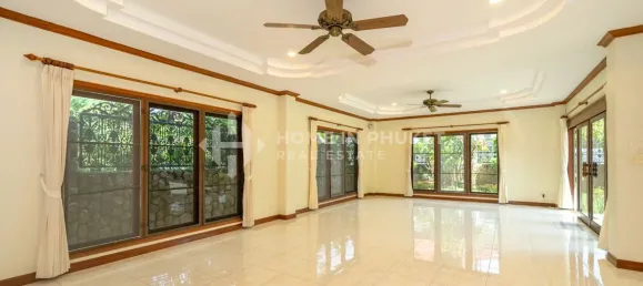 3 bedrooms House in Kamala, Thailand No. 60909 9