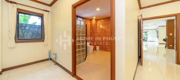 3 bedrooms House in Kamala, Thailand No. 60909 12
