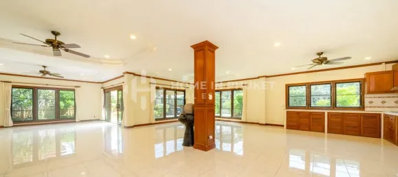 3 bedrooms House in Kamala, Thailand No. 60909 6