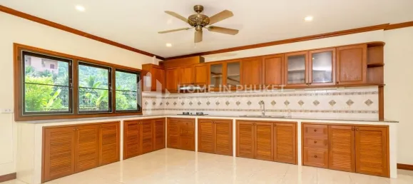 3 bedrooms House in Kamala, Thailand No. 60909 8