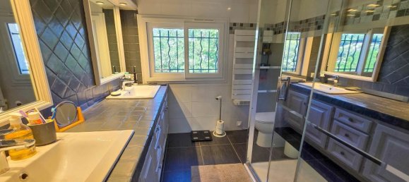 Villa de 4 dormitorios en Biot, France No. 298785 14