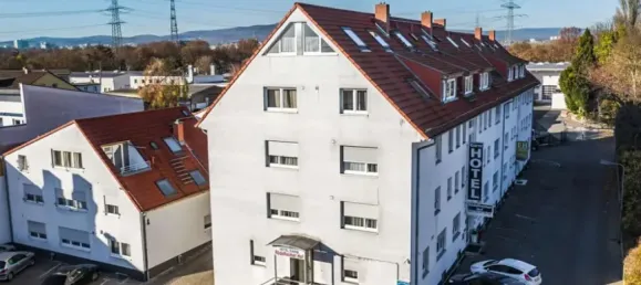 2770m² Hotel in Frankfurt am Main, Germany No. 90479 4