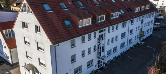 2770m² Hotel in Frankfurt am Main, Germany No. 90479 3