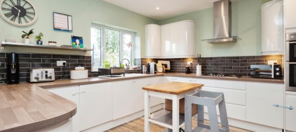 5 Schlafzimmer Haus in Tonbridge, United Kingdom, Nr. 10413 11