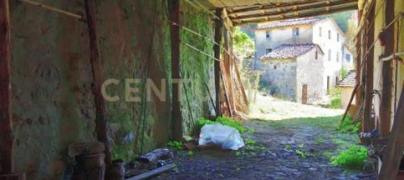 12 rooms House in Pescaglia, Italy No. 107878 11