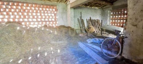 12 rooms House in Pescaglia, Italy No. 107878 10