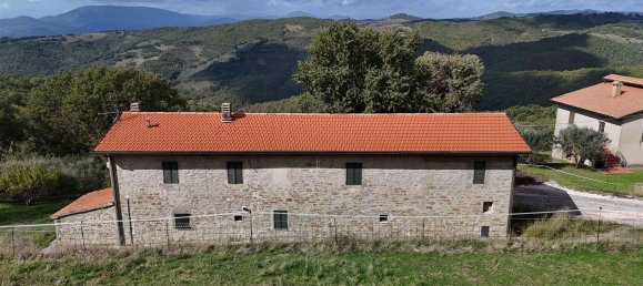 Casa de 8 divisões em Perugia, Italy N.º 126207 3