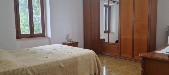 Casa de 8 divisões em Perugia, Italy N.º 126207 19