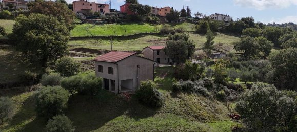 Casa de 8 divisões em Perugia, Italy N.º 126207 35