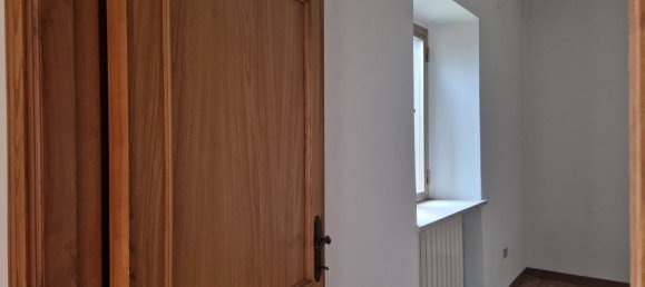 Casa de 8 divisões em Perugia, Italy N.º 126207 31