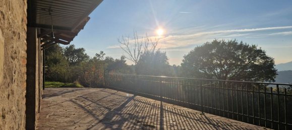 Casa de 8 divisões em Perugia, Italy N.º 126207 41