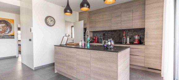 2 bedrooms House in Alicante, Spain No. 134471 3