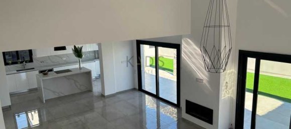 3 Schlafzimmer Villa in Episkopi, Cyprus, Nr. 20458 16