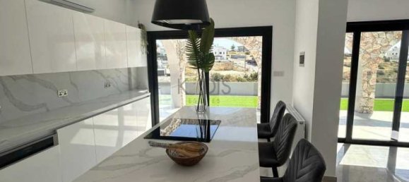 3 Schlafzimmer Villa in Episkopi, Cyprus, Nr. 20458 8