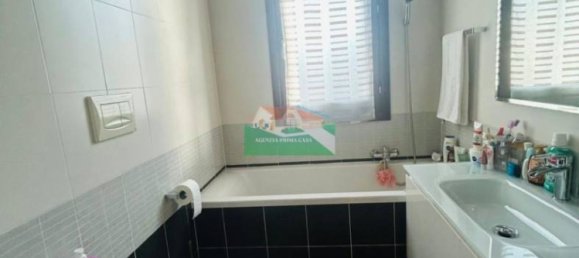 2 bedrooms Apartment in Ravenna, Italy No. 303319 9