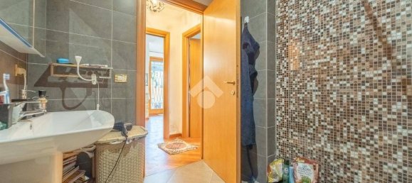 1 bedroom Apartment in Rome, Italy No. 330727 12