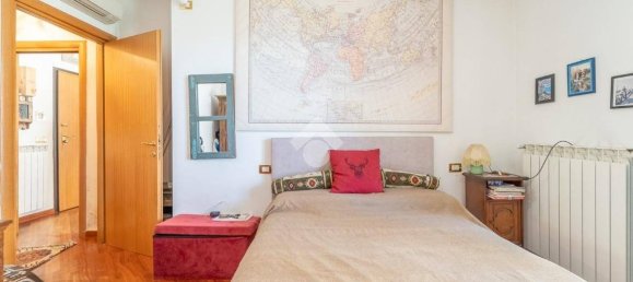 1 bedroom Apartment in Rome, Italy No. 330727 16