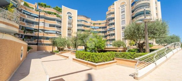 1 bedroom Apartment in Rome, Italy No. 330727 4