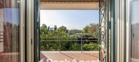 3 bedrooms Villa in Rome, Italy No. 196418 46