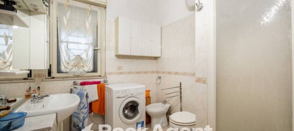 3 bedrooms Villa in Rome, Italy No. 196418 36