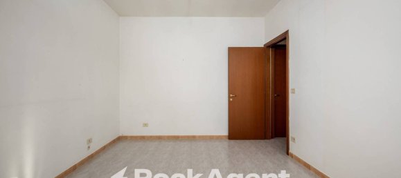 3 bedrooms Villa in Rome, Italy No. 196418 20