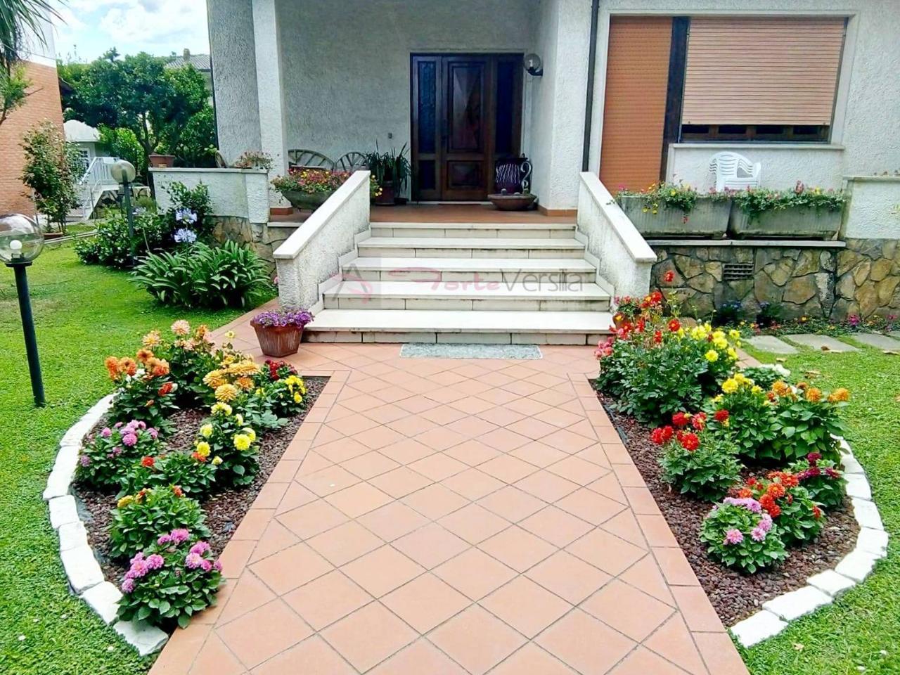 Villa de 12 habitaciónes en Pietrasanta, Italy No. 105722