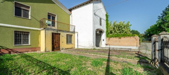 4 bedrooms House in Campegine, Italy No. 170658 13