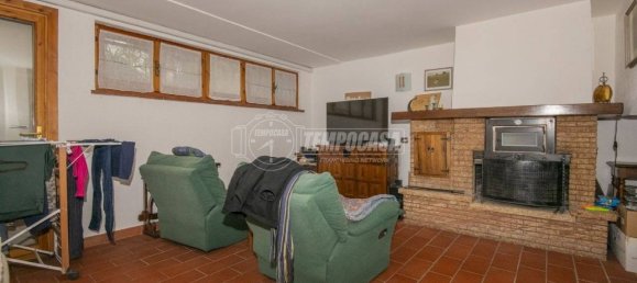 4 غرف نوم منزل في Albinea, Italy رقم 207816 31