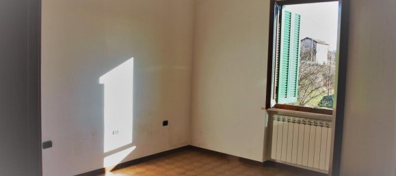 5 rooms Apartment in Filattiera, Italy No. 89976 6