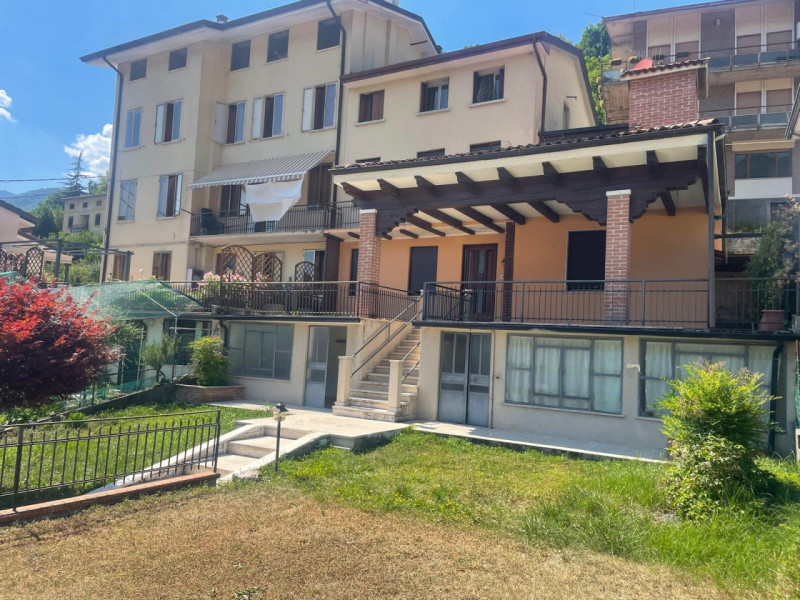 Casa de 3 habitaciónes en Valdagno, Italy No. 303561