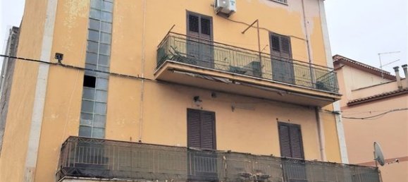 Casa de 8 habitaciónes en Marcellina, Italy No. 116539 4