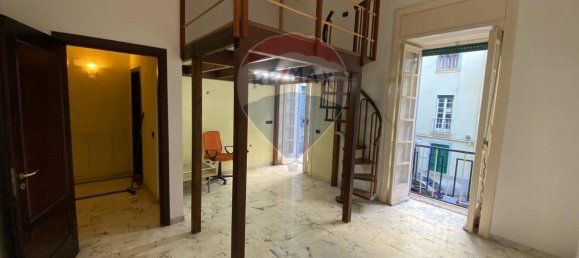 Apartamento de 3 divisões em Naples, Italy N.º 33083 29