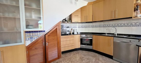 5 bedrooms House in Pedreguer, Spain No. 188306 8