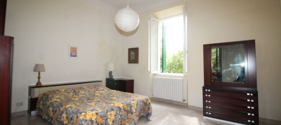 9 rooms Villa in Livorno, Italy No. 90211 8
