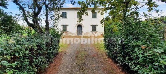 4 bedrooms House in Terricciola, Italy No. 269094 6