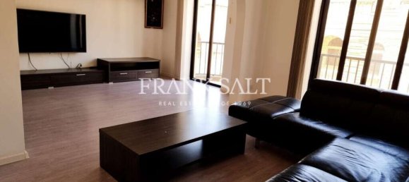 3 bedrooms Apartment in Victoria, Malta No. 5868 2