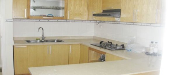 Villa de 3 dormitorios en Tay Ho, Vietnam No. 6098 3