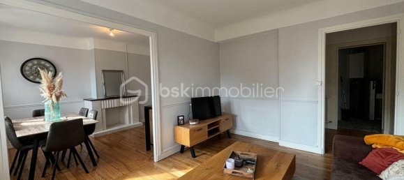 Apartamento de 1 dormitorio en Lisieux, France No. 354978 3