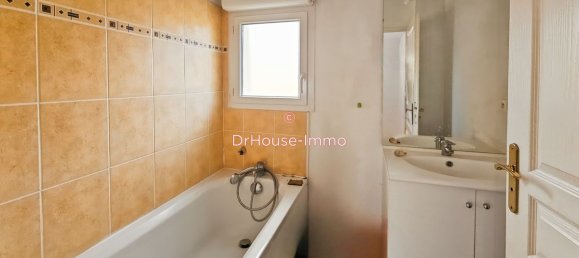 3 bedrooms House in Marcq-en-Baroeul, France No. 53892 8