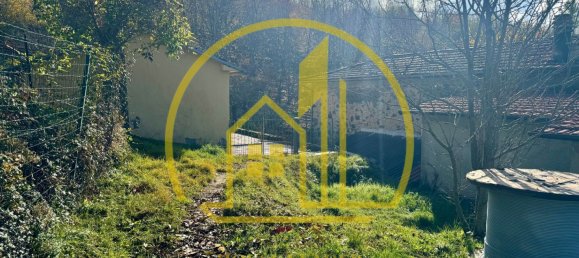 3 rooms House in Minucciano, Italy No. 105703 2