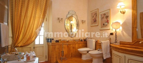 5 bedrooms Apartment in Livorno, Italy No. 220523 28